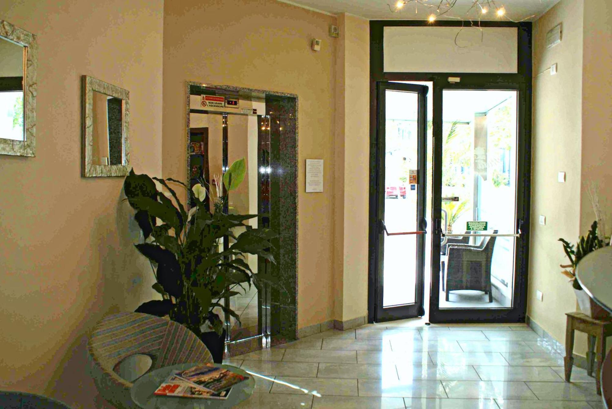 Residence Riva Blu Cesenatico Exterior foto
